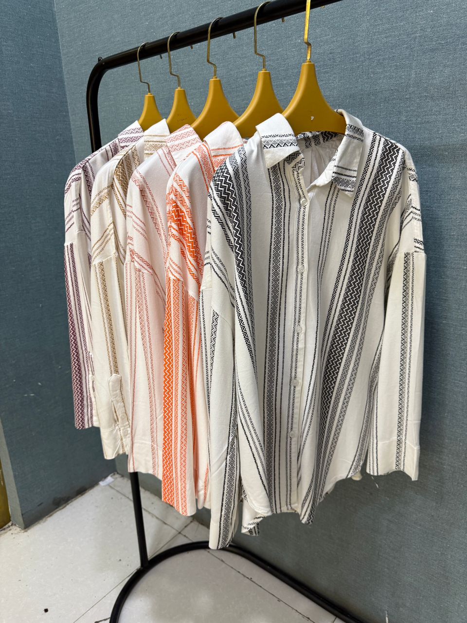 IMG_20251003_111121_967 پیراهن راه راه (طرح قشقایی) کد #43 - Image 1