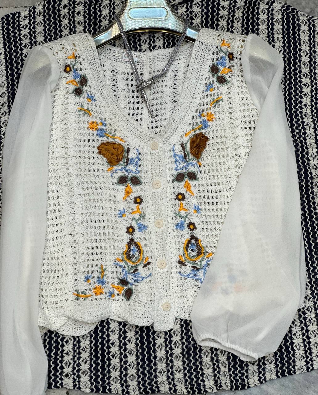 photo_2025-10-03_10-50-51 شومیز قلاب بافی کد #28 - Image 1